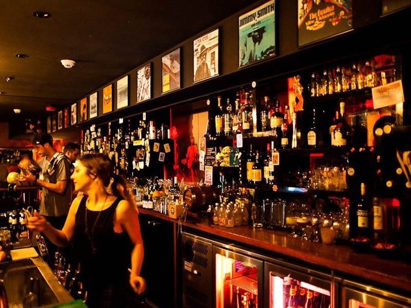 bar and pub cleaning